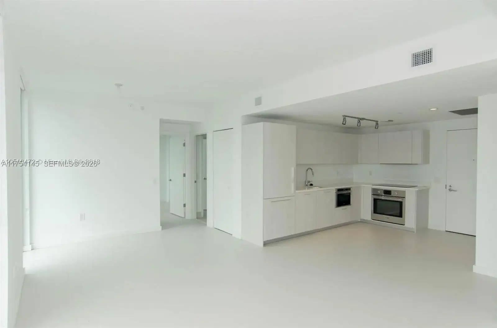 501 NE 31st St # 2009, Miami FL 33137 photo 2