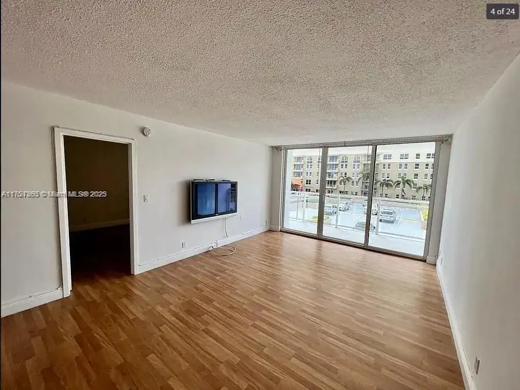 2030 S Ocean Dr # 211, Hallandale Beach FL 33009 photo 2
