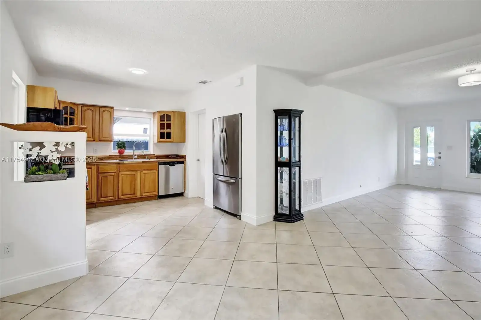 34 SE 14th St, Dania Beach FL 33004 photo 4