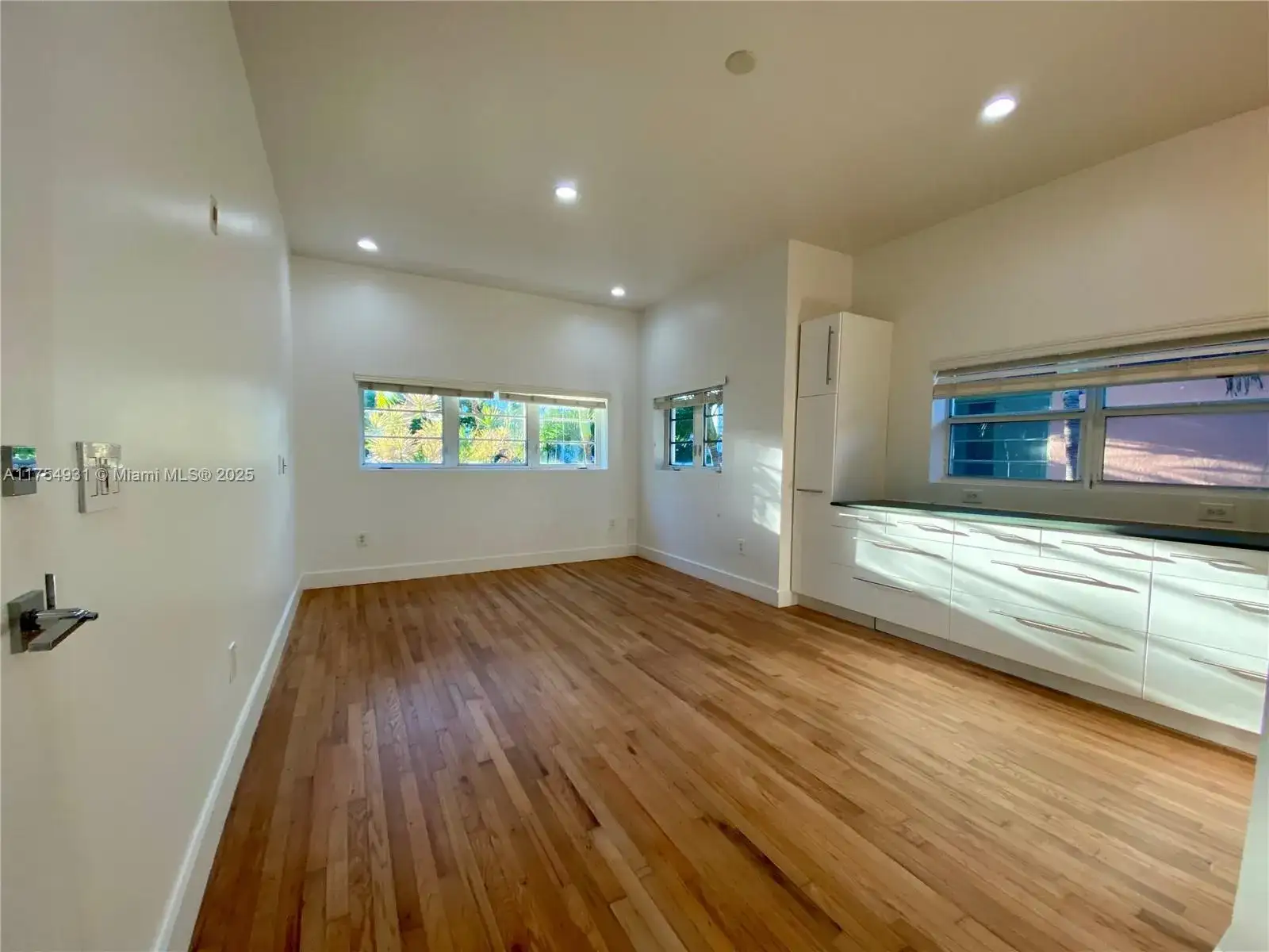 929 Michigan Ave # 5, Miami Beach FL 33139 photo 4
