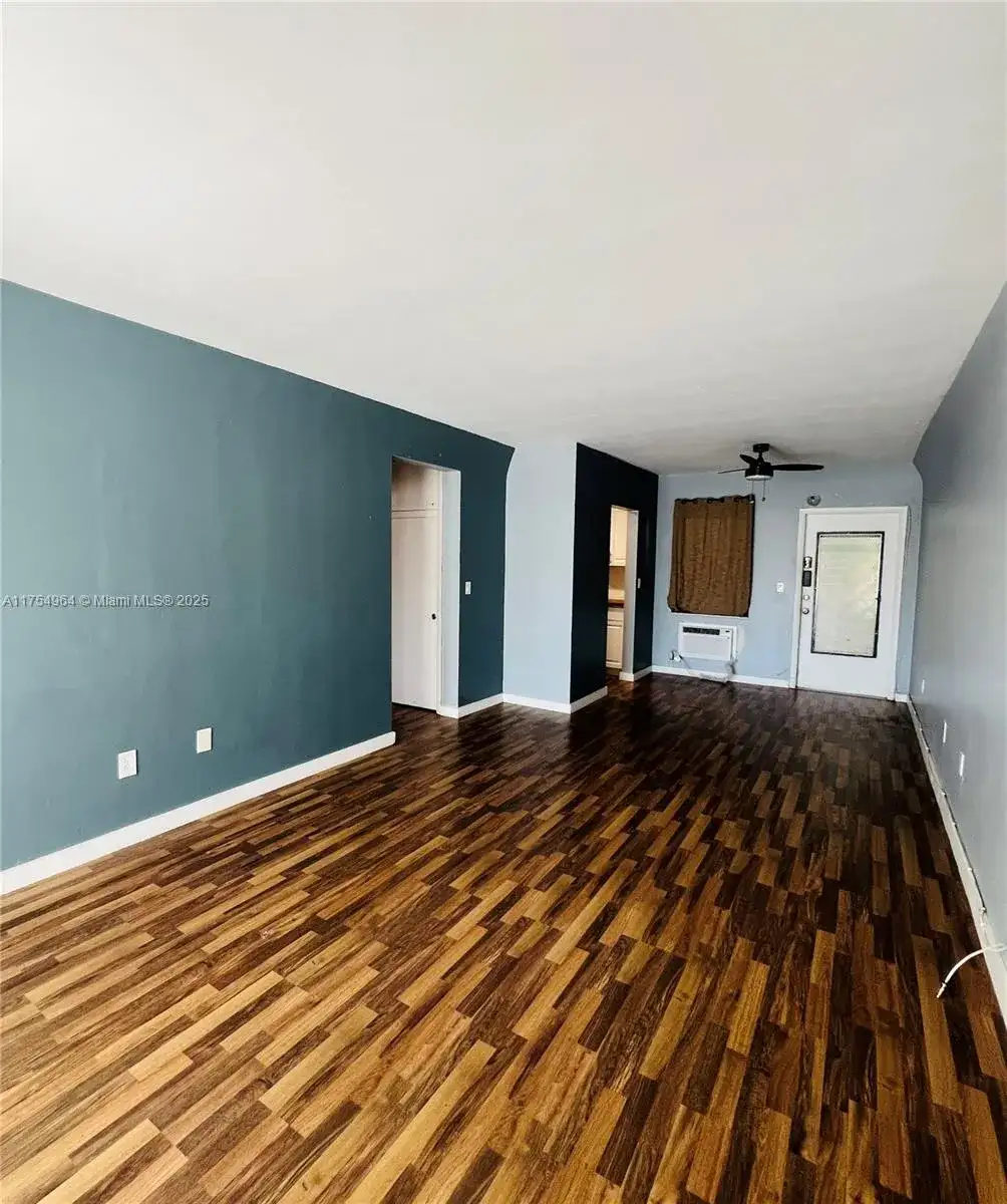 641 Espanola Way # 4, Miami Beach FL 33139 photo 3