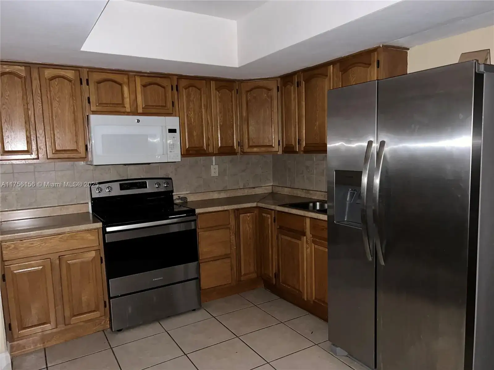 5531 SW 38th St, West Park FL 33023 photo 3