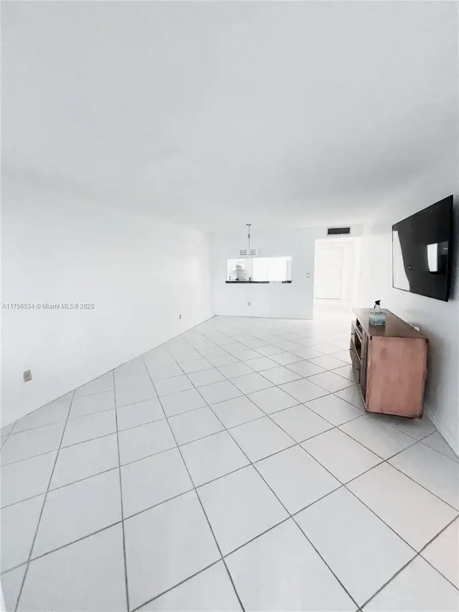 9737 N Belfort Cir # 108, Tamarac FL 33321 photo 4