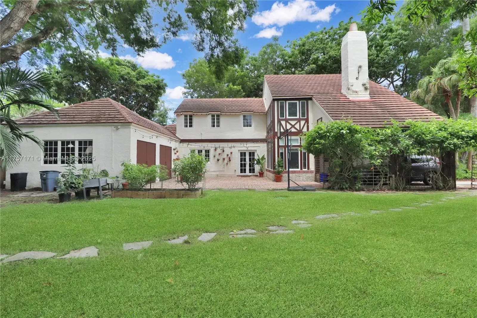 508 Caligula Ave, Coral Gables FL 33146 photo 3