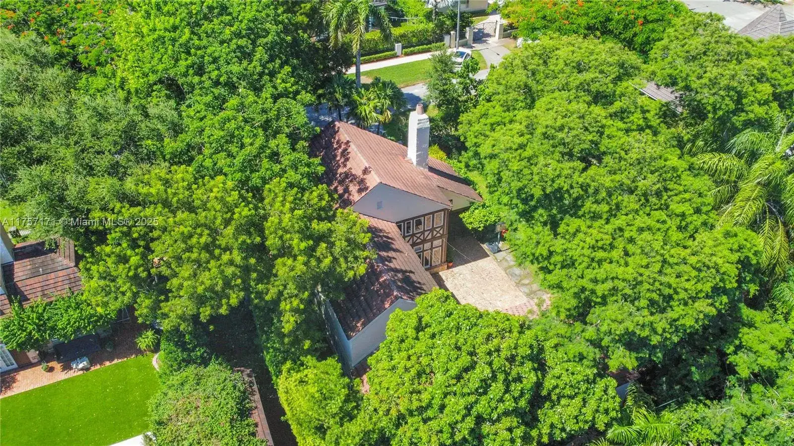 508 Caligula Ave, Coral Gables FL 33146 photo 5
