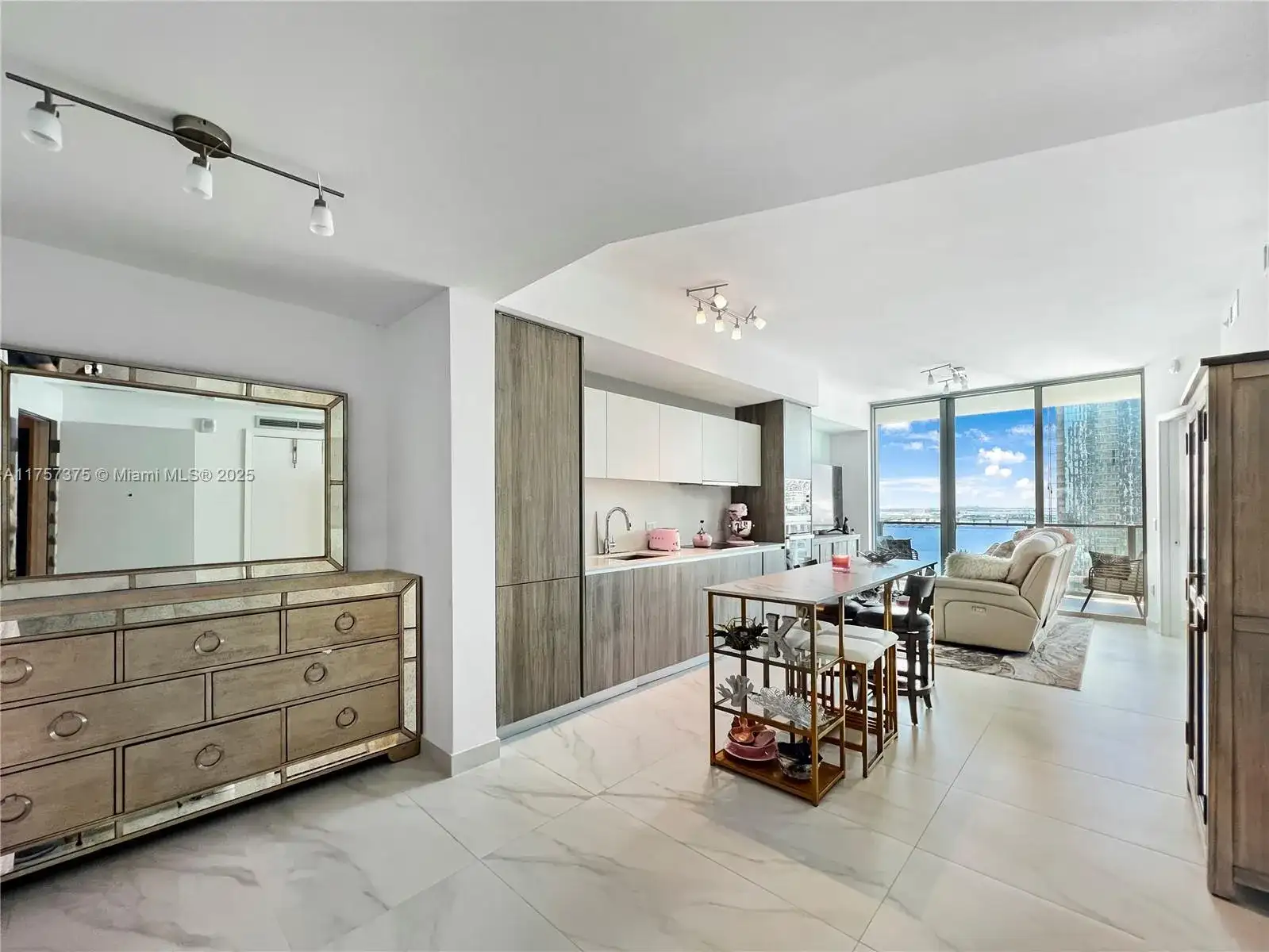 2900 NE 7th Ave # 2008, Miami FL 33137 photo 5