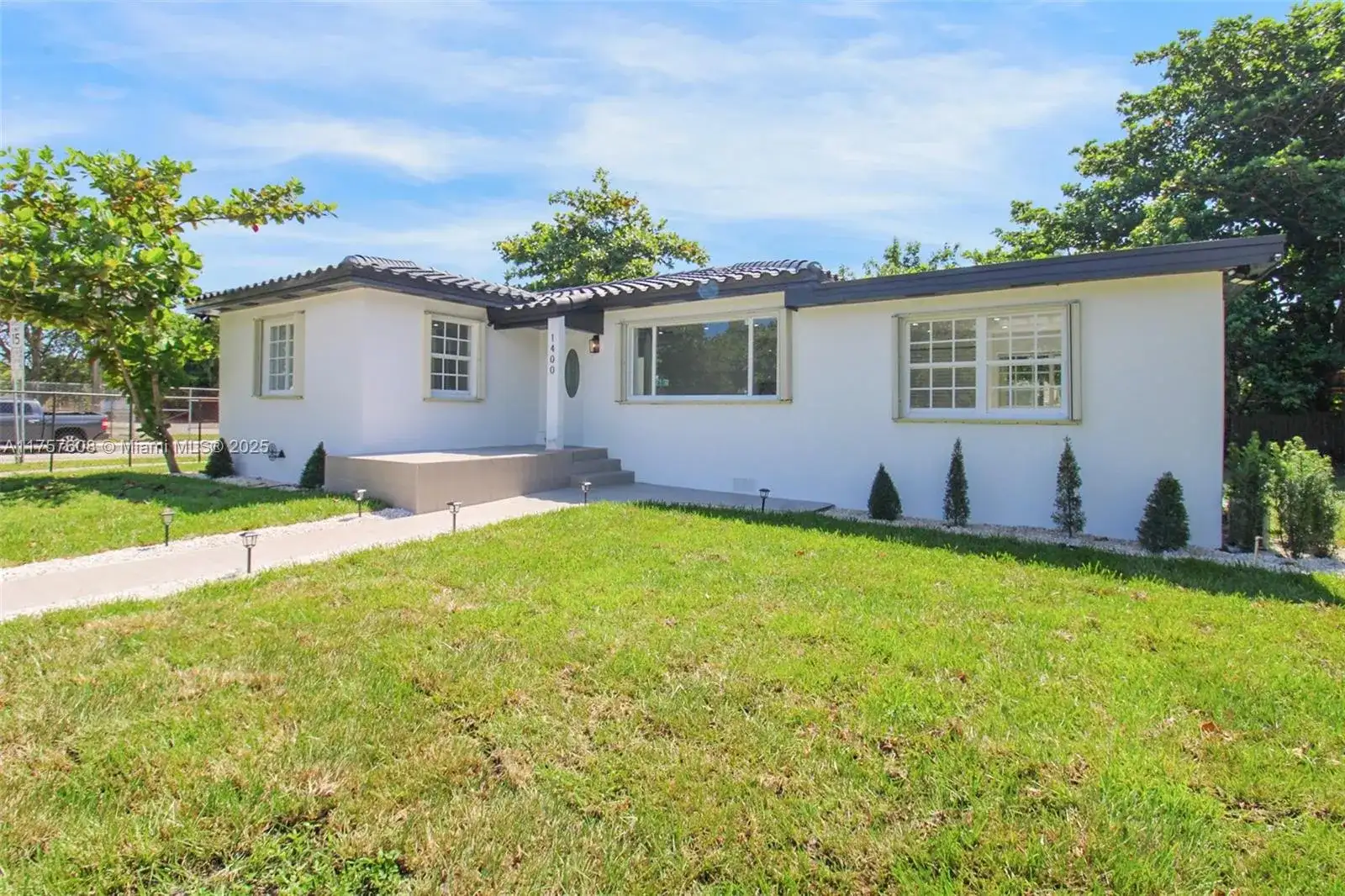 1400 NW 57th St, Miami FL 33142 photo 3