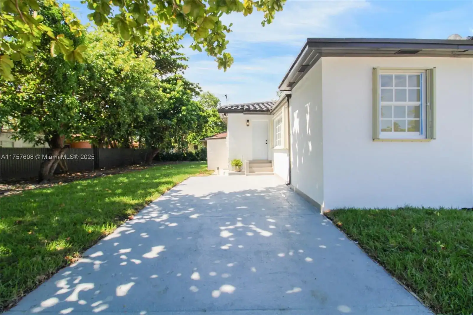 1400 NW 57th St, Miami FL 33142 photo 5
