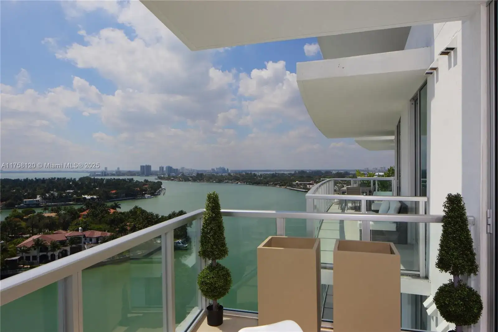 6700 Indian Creek Dr, Miami Beach FL 33141 photo 3