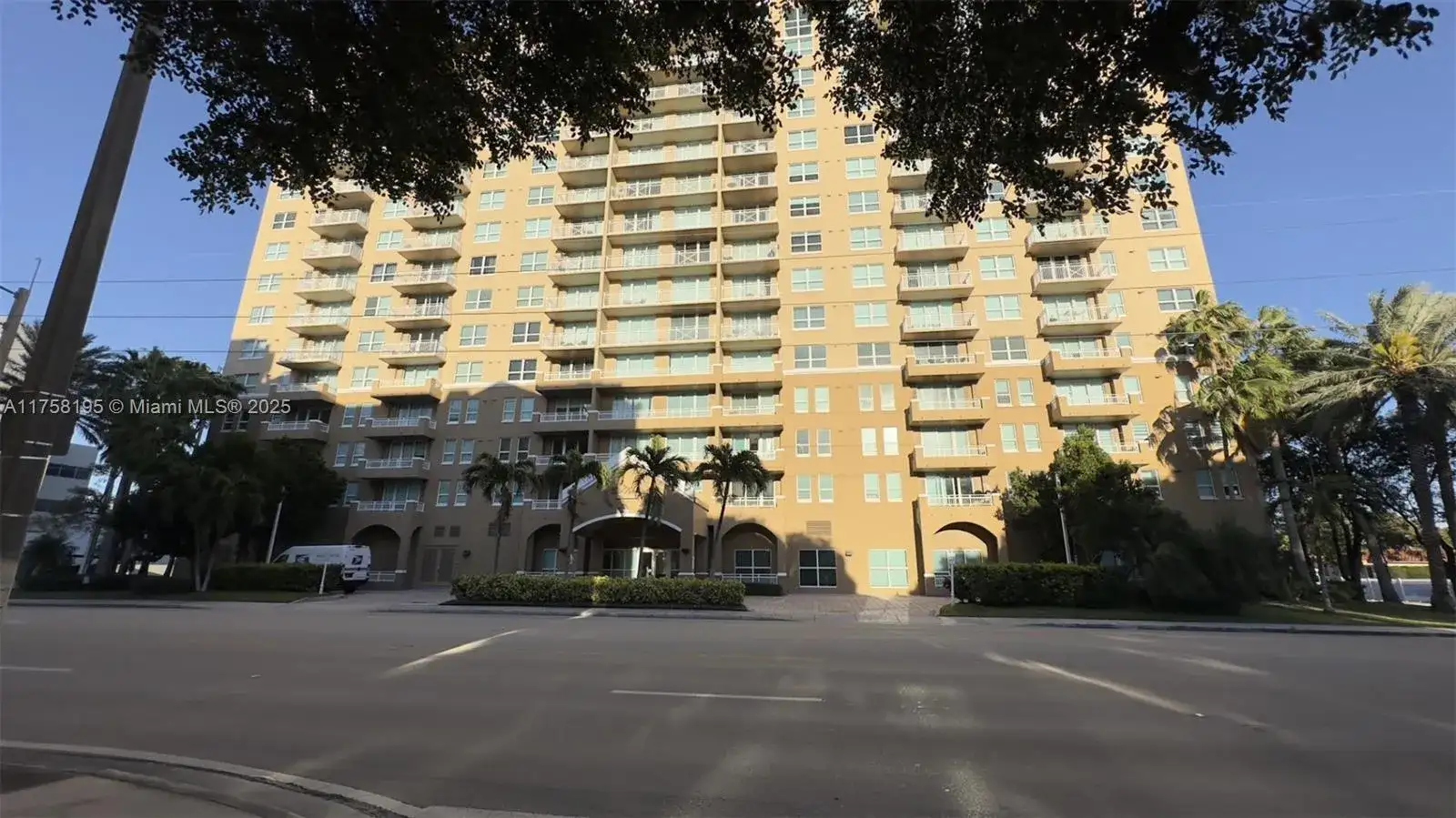 2665 SW 37th Ave # 612, Miami FL 33133 photo 2
