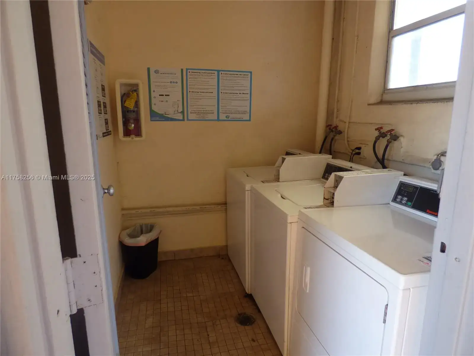 1551 NE Miami Gardens Dr # 330, Miami FL 33179 photo 3