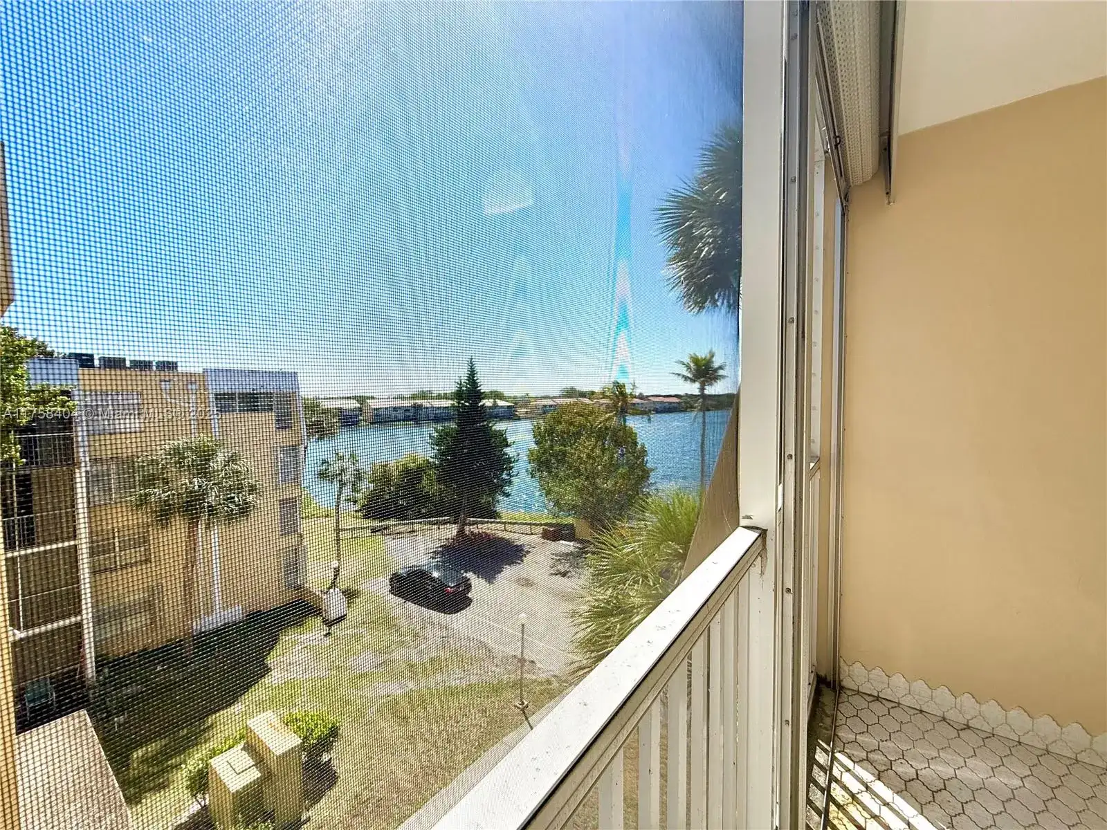 920 NE 199th St # 4J, Miami FL 33179 photo 5