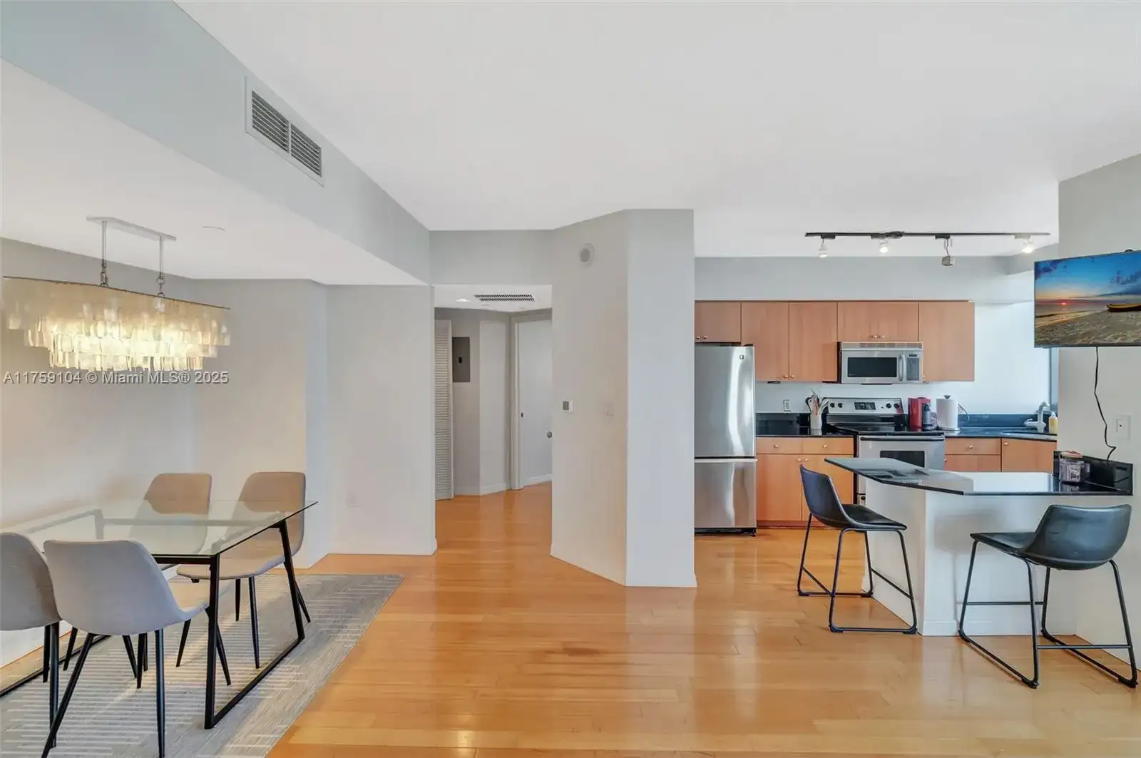 1330 West Ave # 909, Miami Beach FL 33139 photo 4