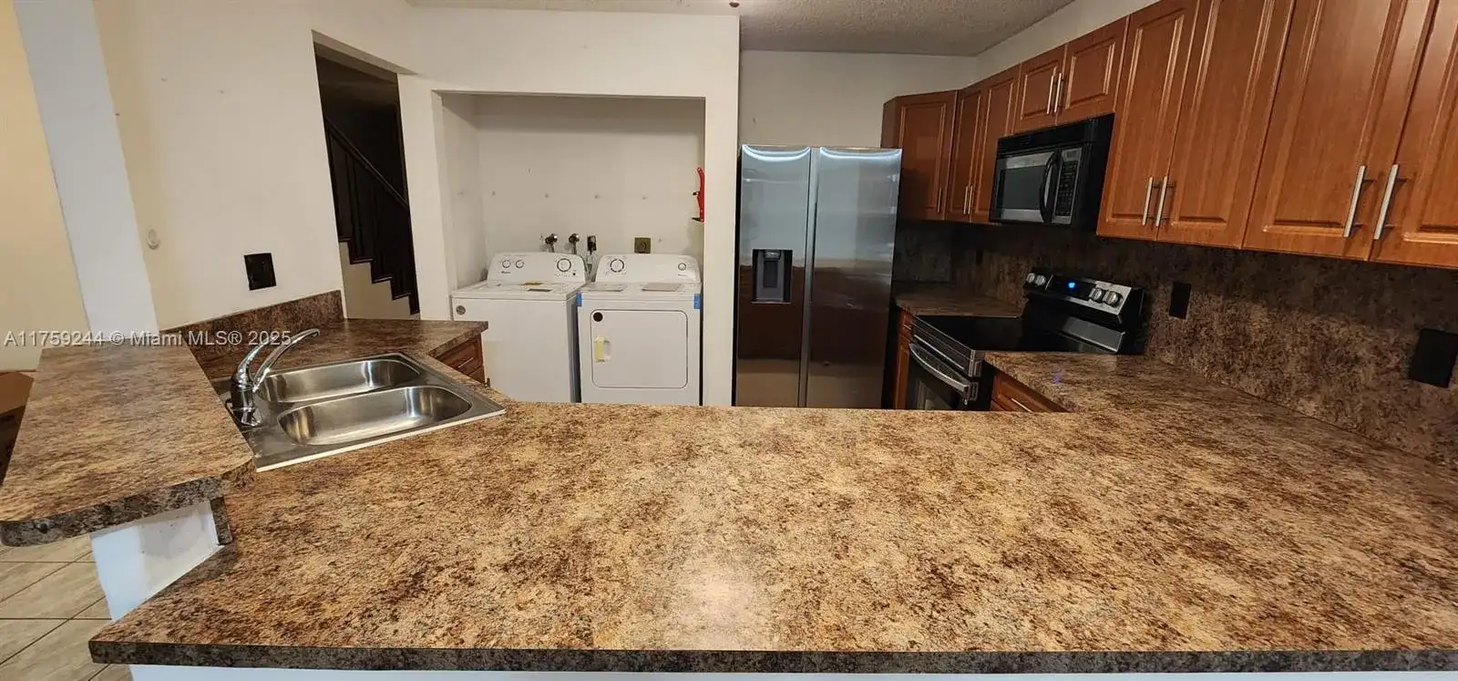 8422 SW 209th St, Cutler Bay FL 33189 photo 3