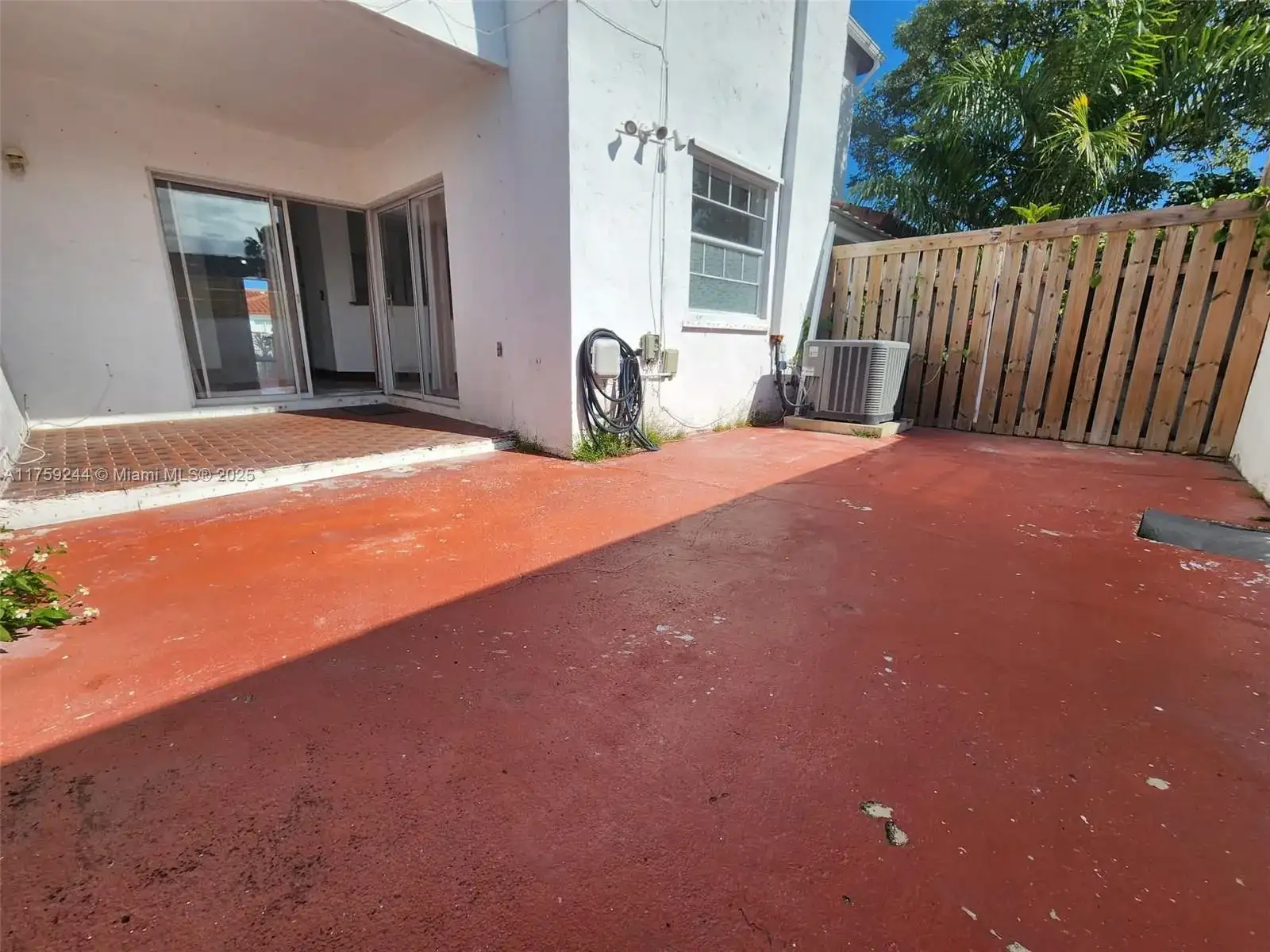 8422 SW 209th St, Cutler Bay FL 33189 photo 4