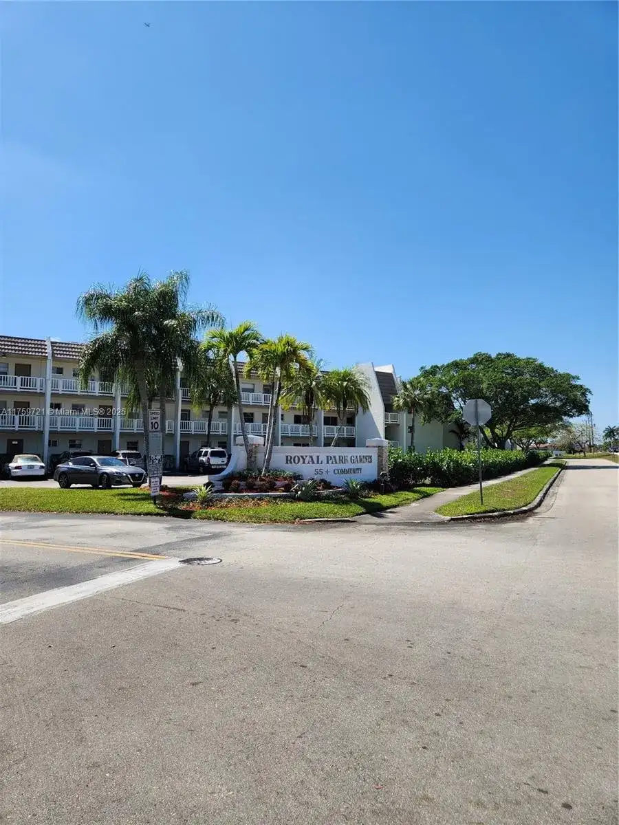 6670 ROYAL PALM # 202, Pompano Beach FL 33063 photo 2