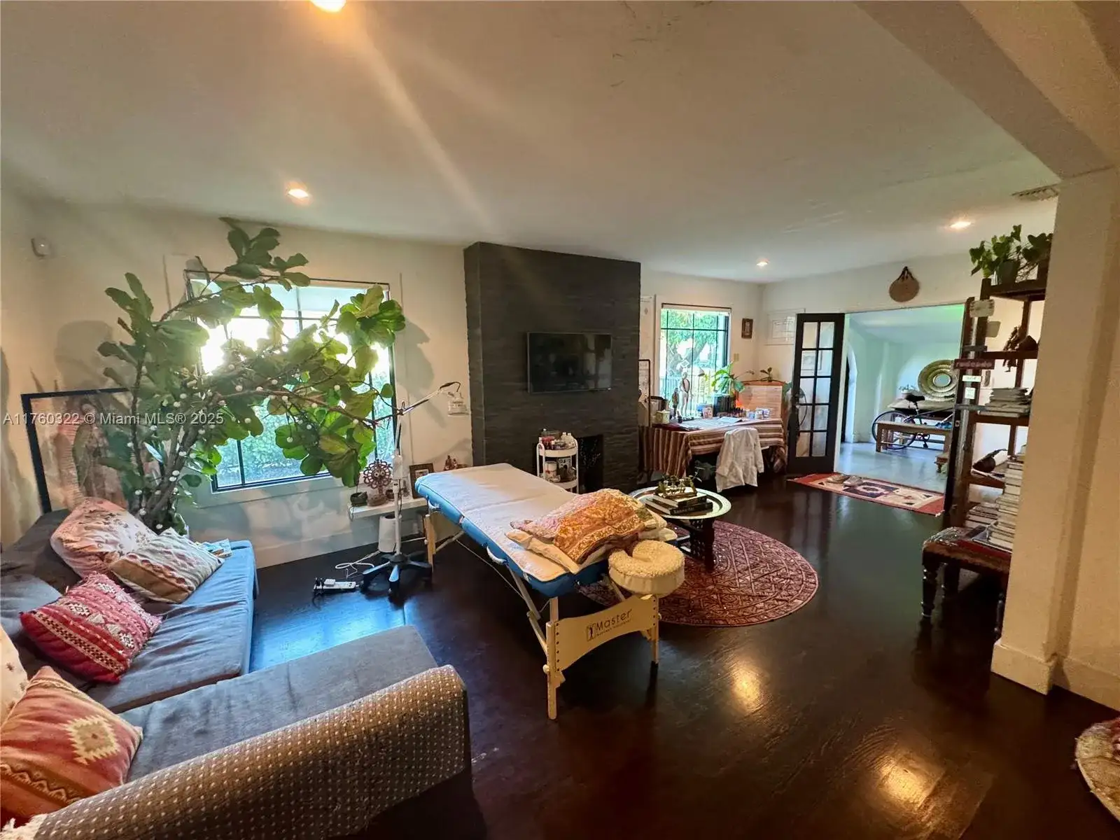 7020 NE 5th Ave, Miami FL 33138 photo 3