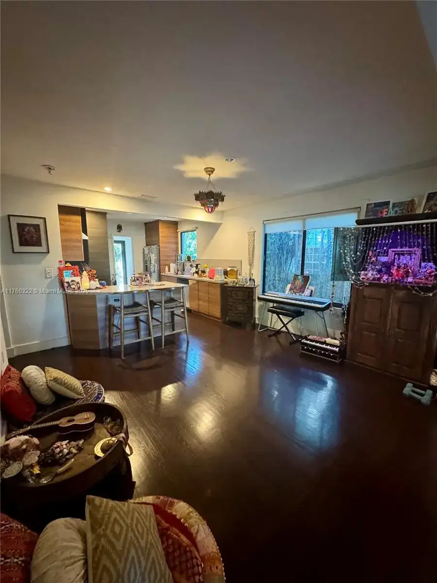 7020 NE 5th Ave, Miami FL 33138 photo 5