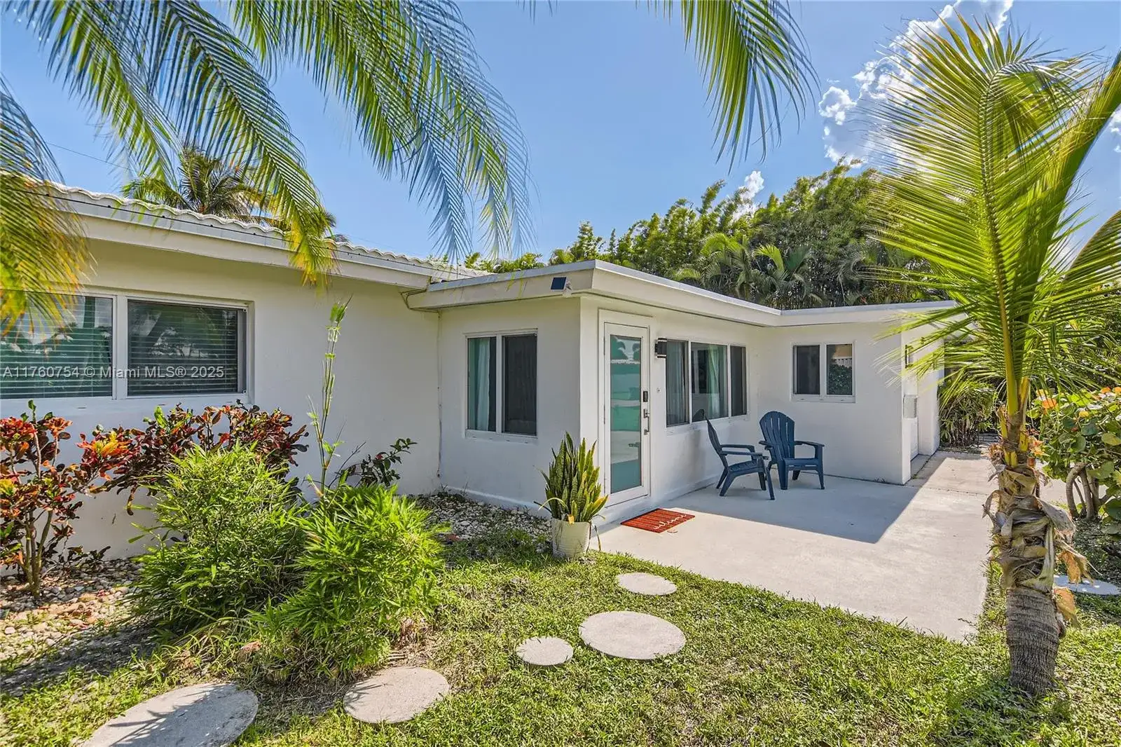 262 Bombay Ave, Lauderdale By The Sea FL 33308 photo 4