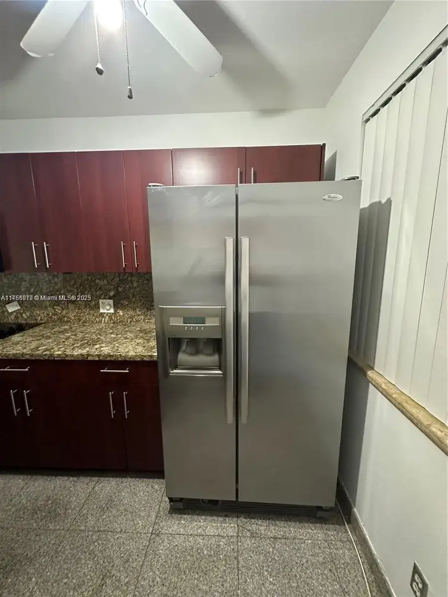 1100 NE 1st Ct # 105, Hallandale Beach FL 33009 photo 2