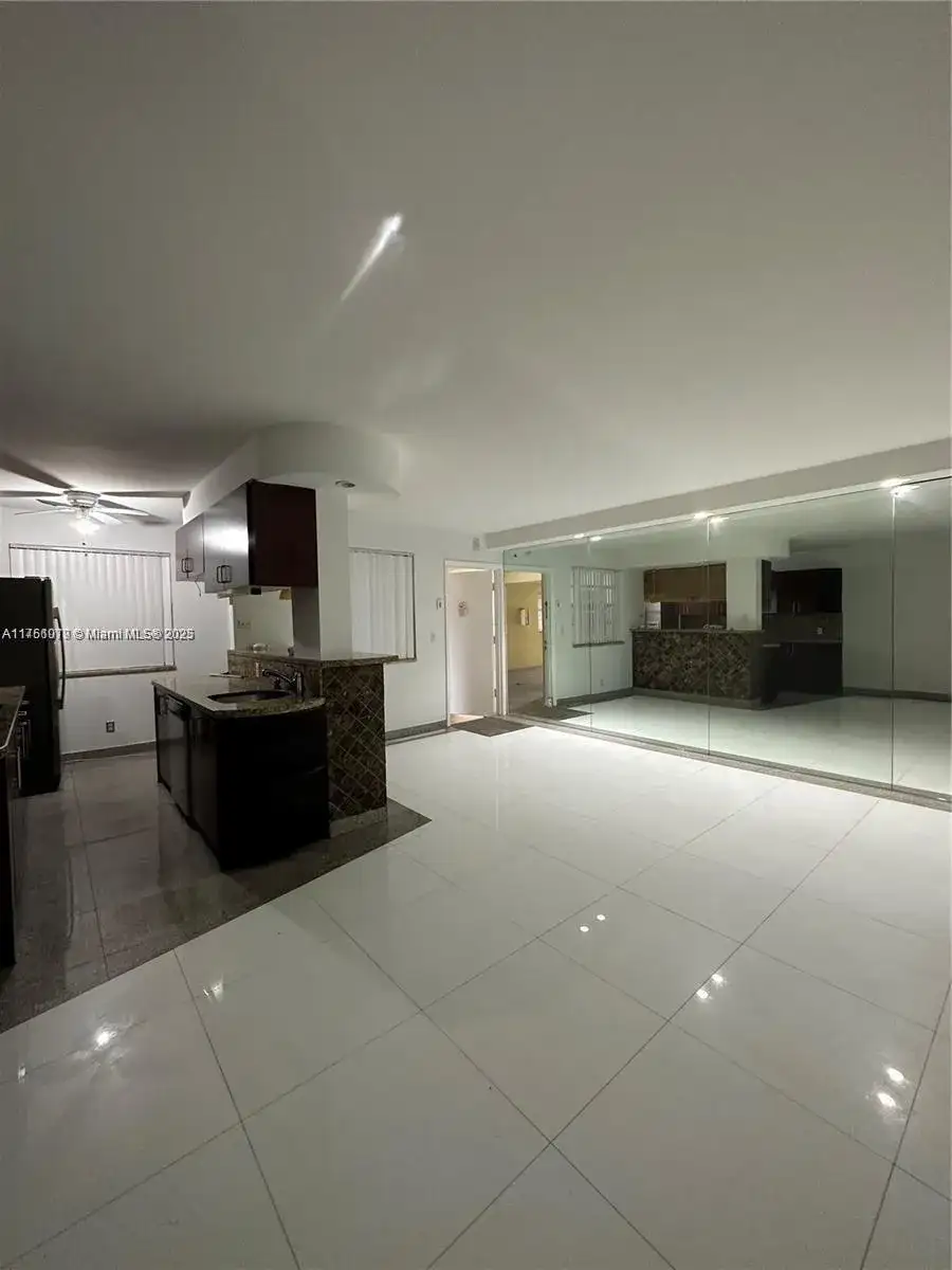 1100 NE 1st Ct # 105, Hallandale Beach FL 33009 photo 4