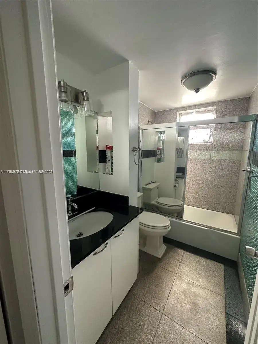 1100 NE 1st Ct # 105, Hallandale Beach FL 33009 photo 5