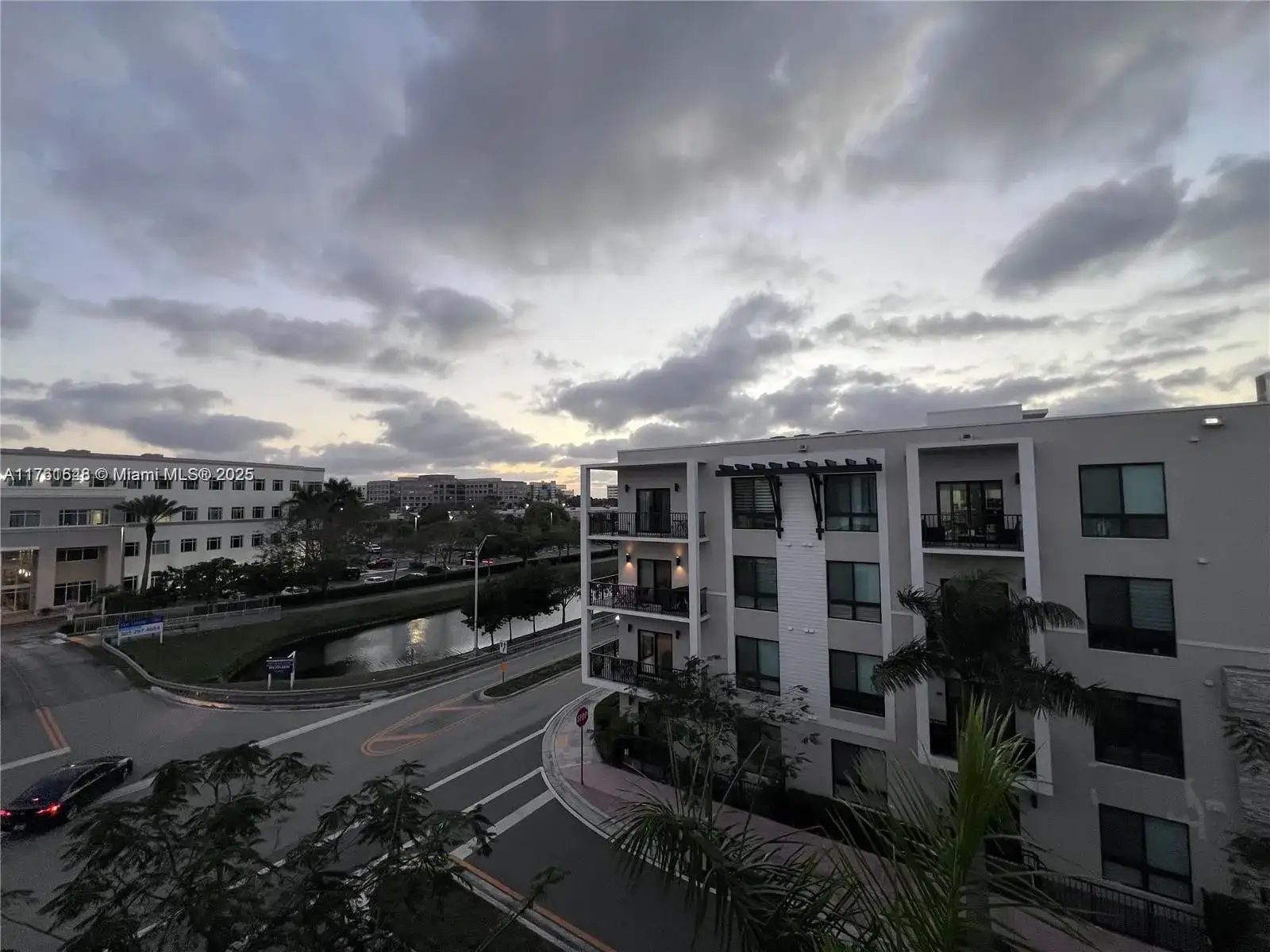 8265 NW 41st St # 405, Doral FL 33166 photo 2