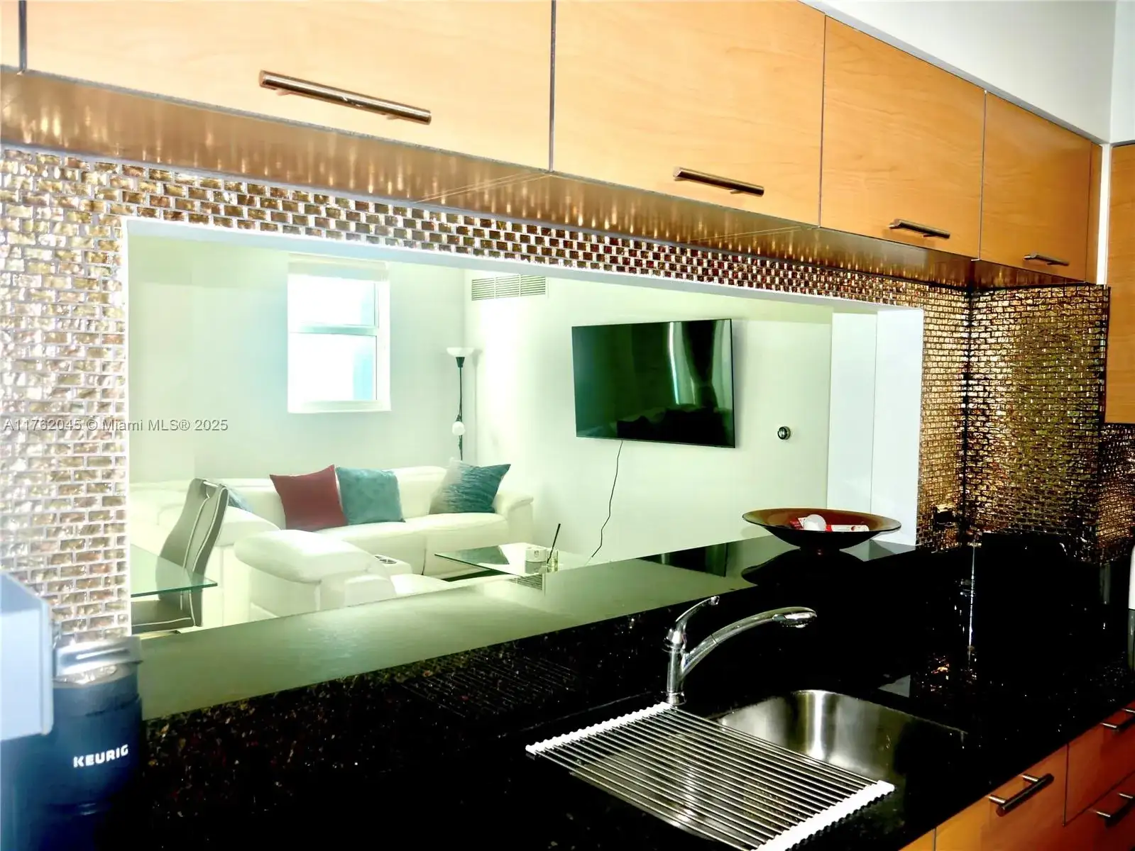 31 SE 5th St # 2611, Miami FL 33131 photo 3