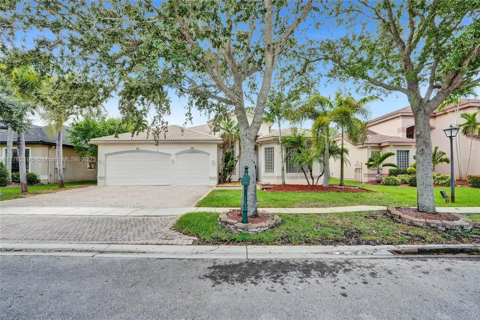 19265 SW 41st St, Miramar FL 33029 photo 2