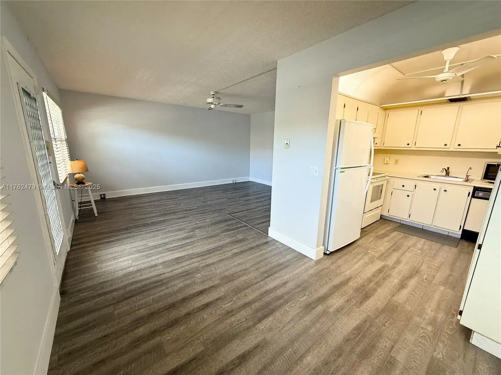 850 SW 133rd Ter # 213B, Pembroke Pines FL 33027 photo 3