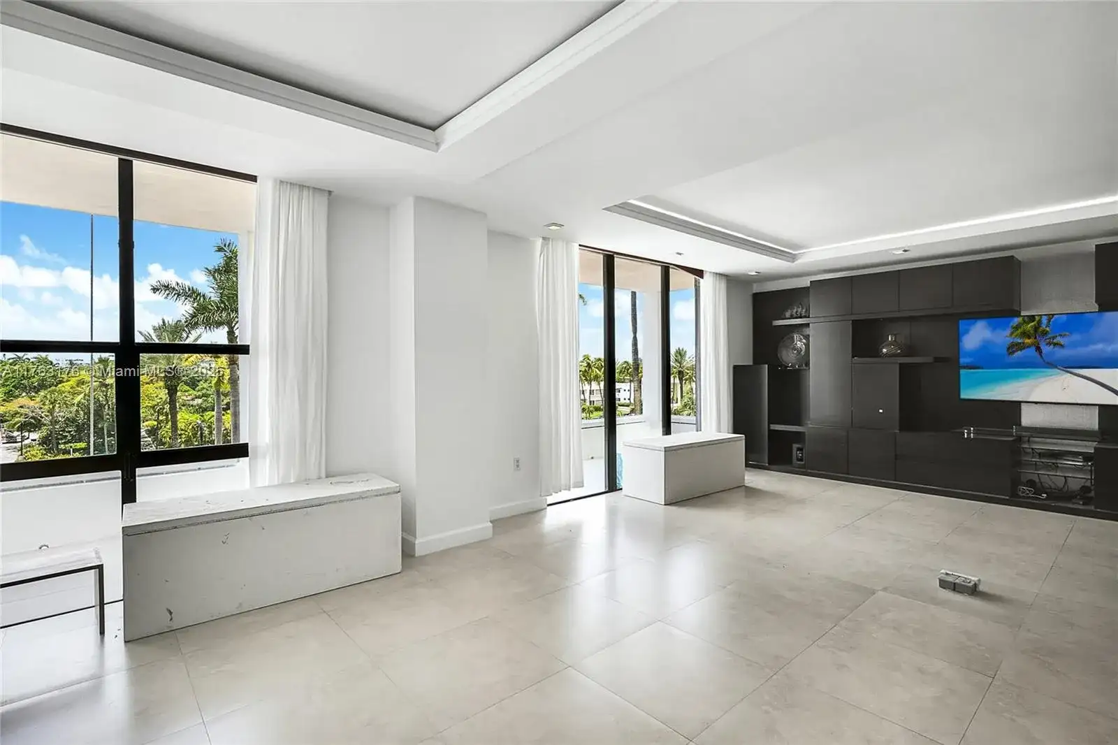 9801 Collins Ave, Bal Harbour FL 33154 photo 2
