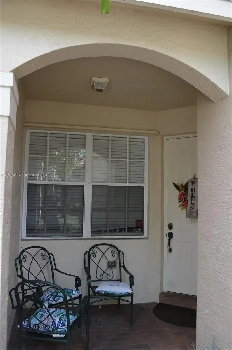 4233 SW 124TH TE, Miramar FL 33027 photo 2