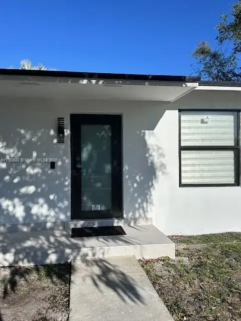 19823 SW 119th Ct, Miami FL 33177 photo 3