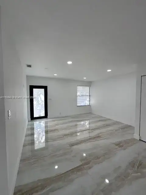 19823 SW 119th Ct, Miami FL 33177 photo 4