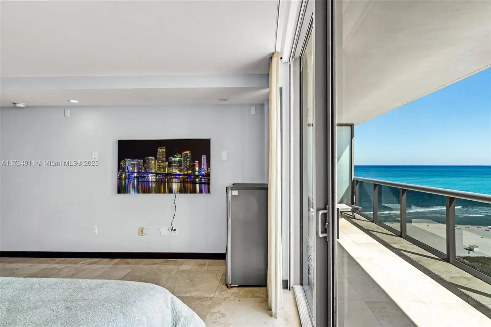 5875 Collins Ave # 1704, Miami Beach FL 33140 photo 2