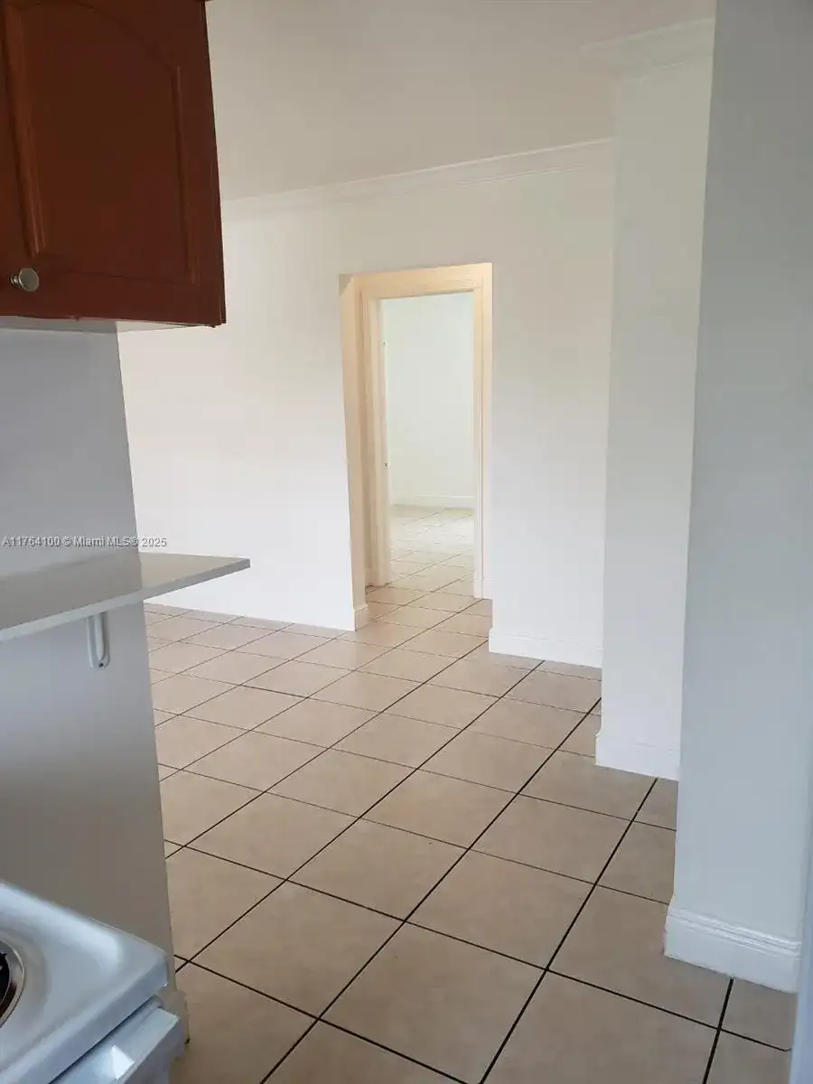 318 Majorca Ave # 306, Coral Gables FL 33134 photo 5
