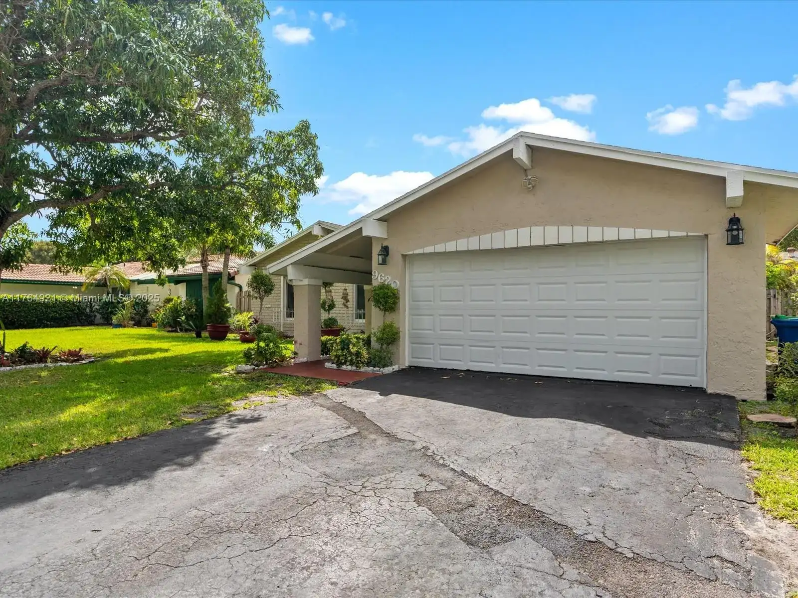 9620 NW 32nd Mnr, Sunrise FL 33351 photo 3