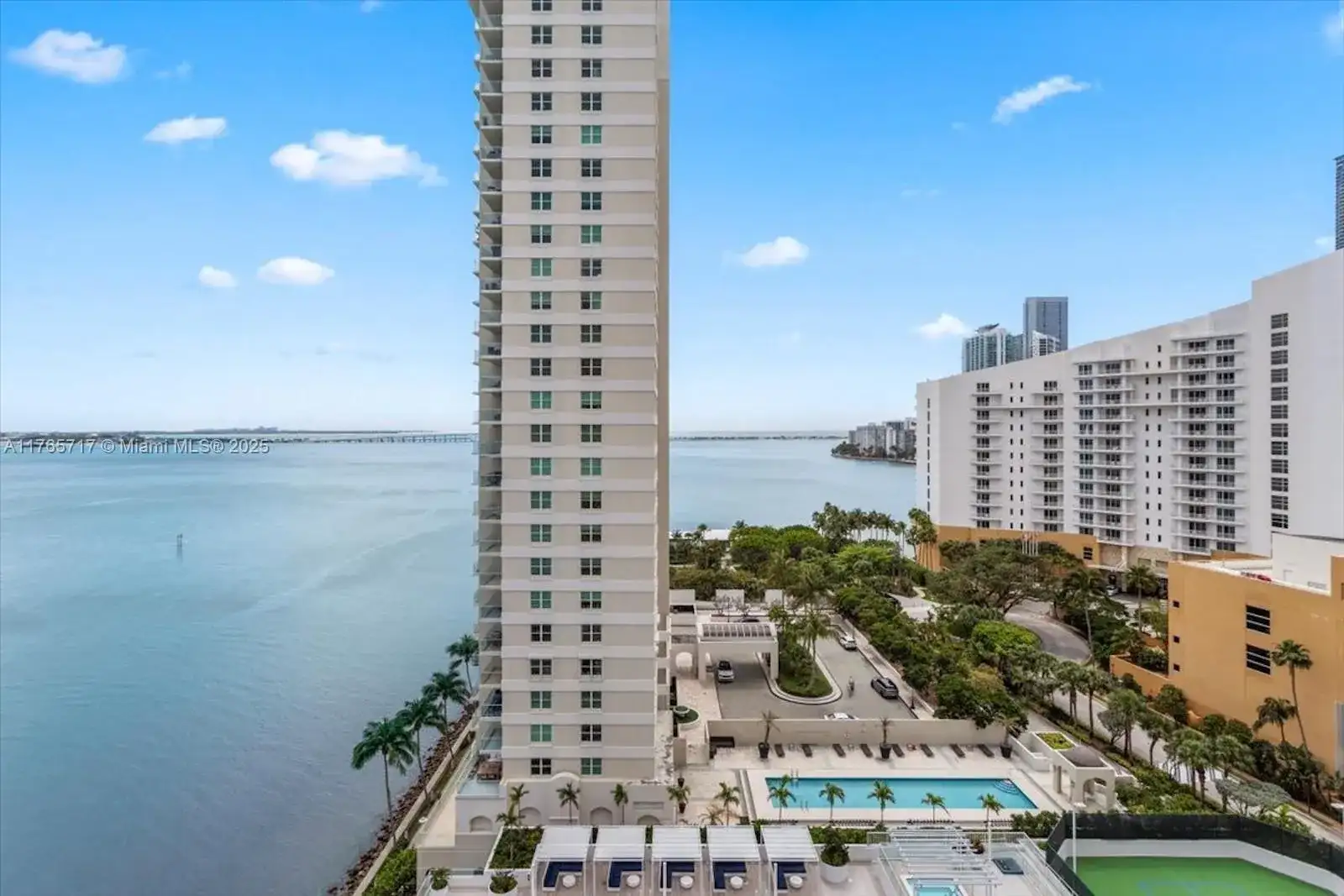 770 Claughton Island Dr # 1614, Miami FL 33131 photo 2
