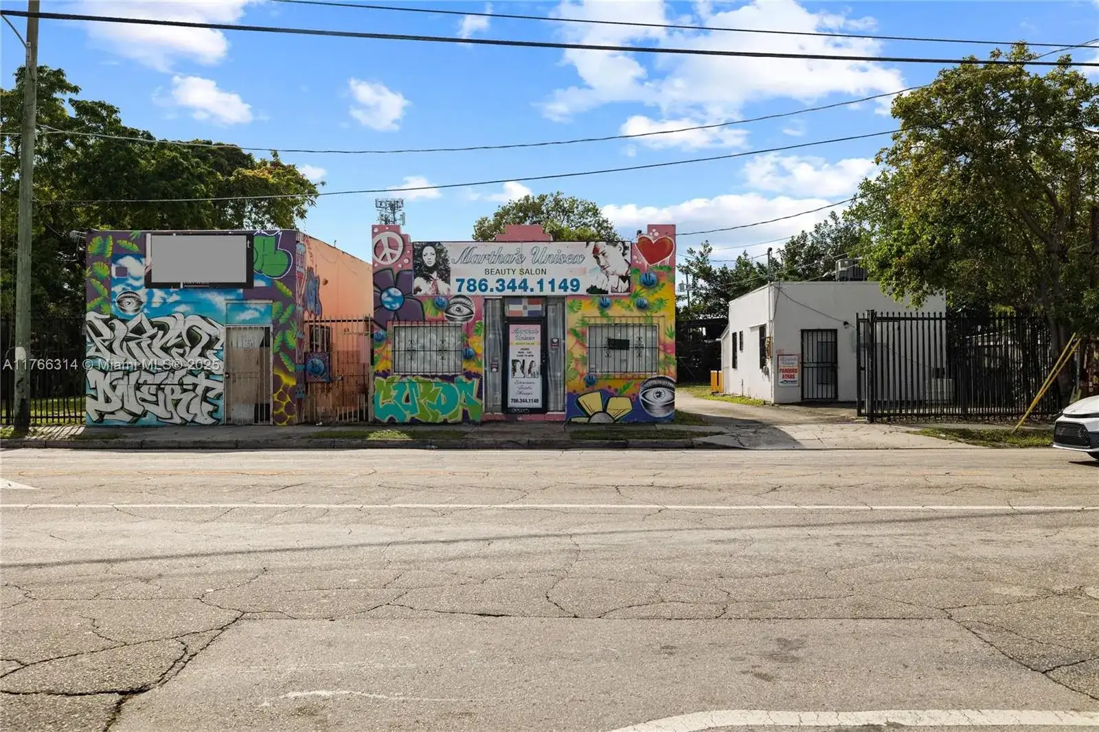 660,662,664 NW 29th St, Miami FL 33127 photo 3