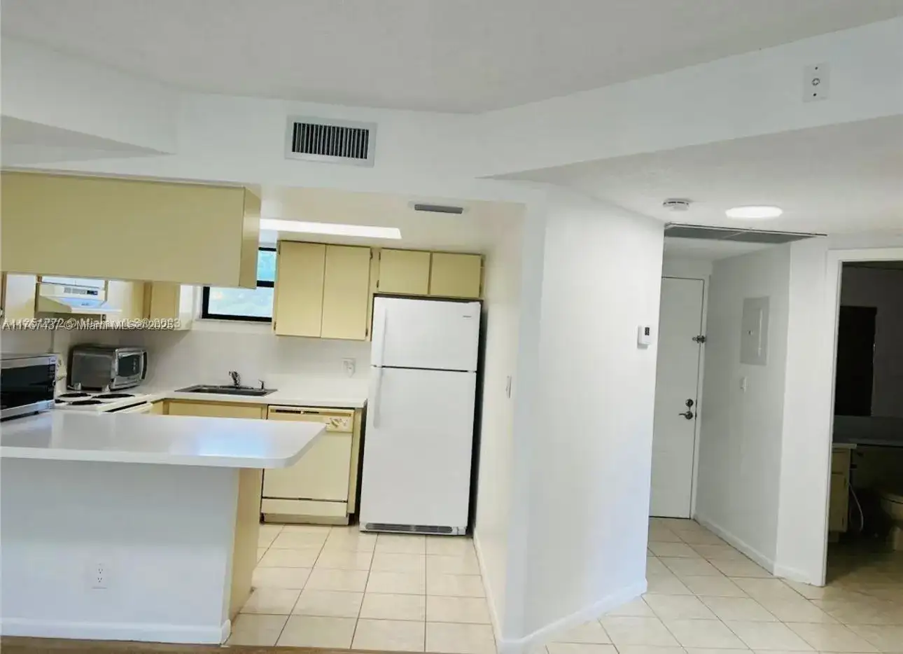 8290 Lake Dr # 310, Doral FL 33166 photo 5
