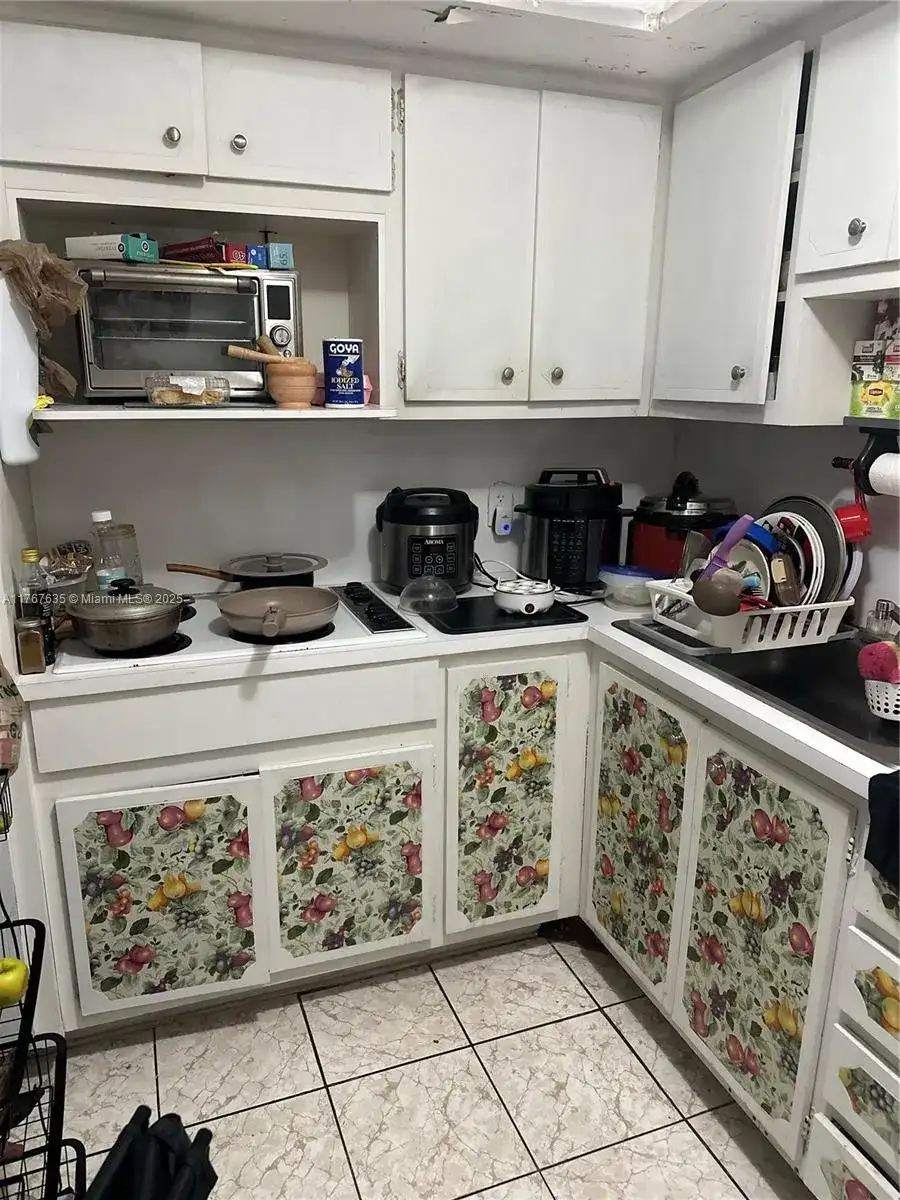 1400 NE 169th St # 215, Miami FL 33162 photo 2