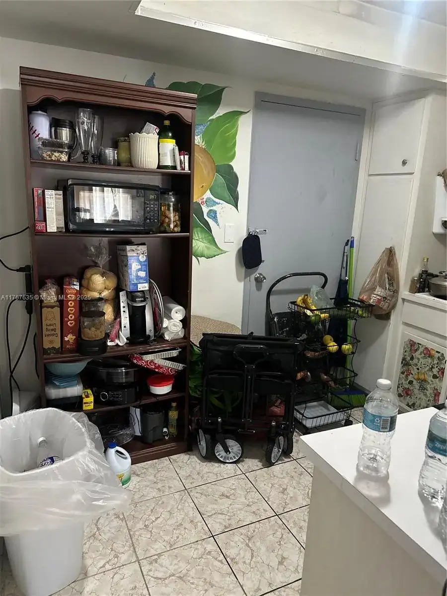 1400 NE 169th St # 215, Miami FL 33162 photo 3