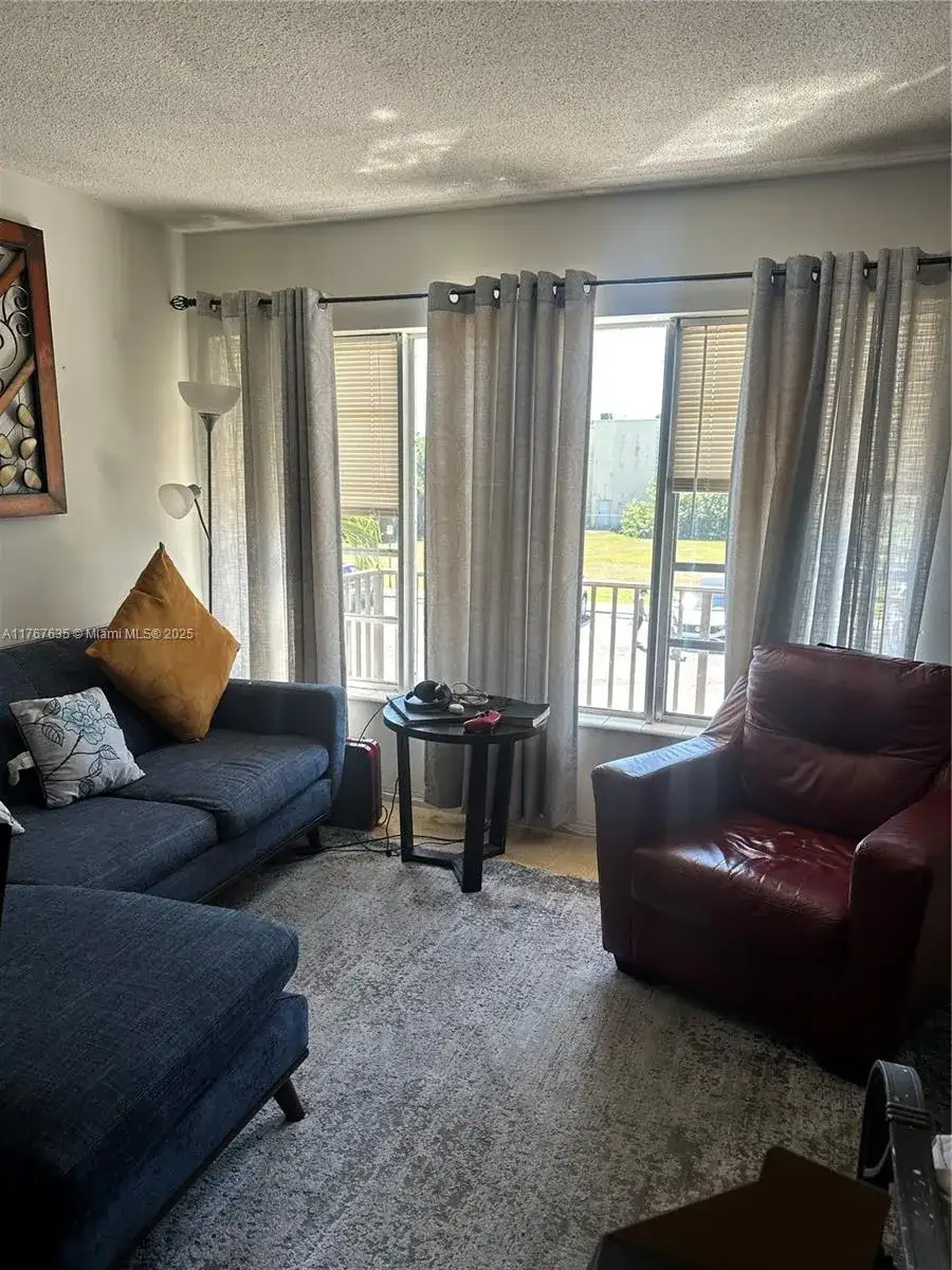 1400 NE 169th St # 215, Miami FL 33162 photo 5