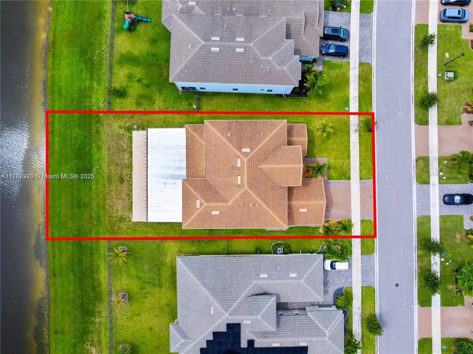 5907 Jasmine Ln, Westlake FL 33470 photo 2