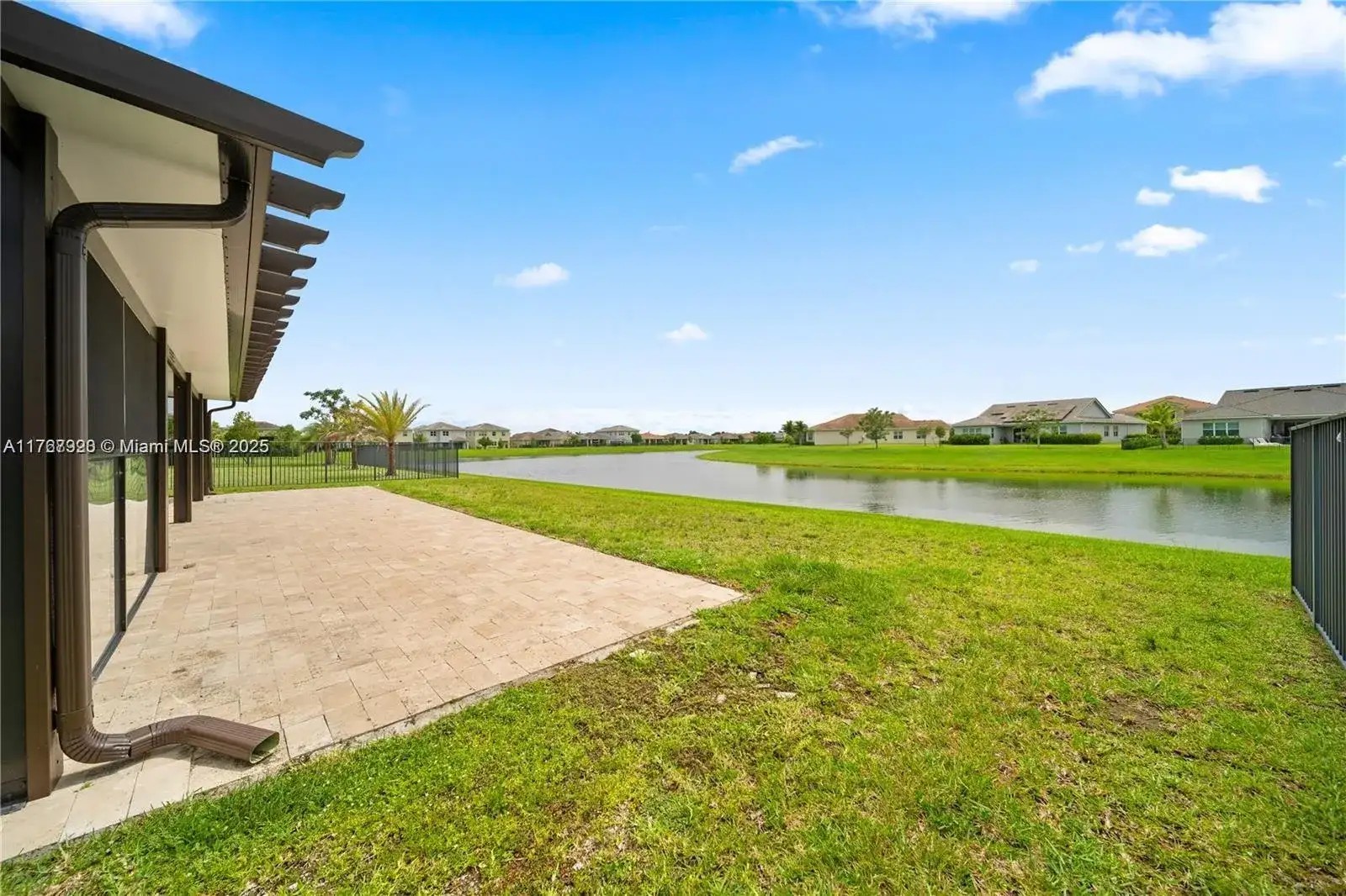 5907 Jasmine Ln, Westlake FL 33470 photo 5