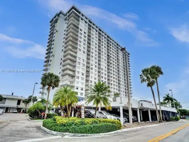 500 Bayview Dr # 931, Sunny Isles Beach FL 33160 photo 2