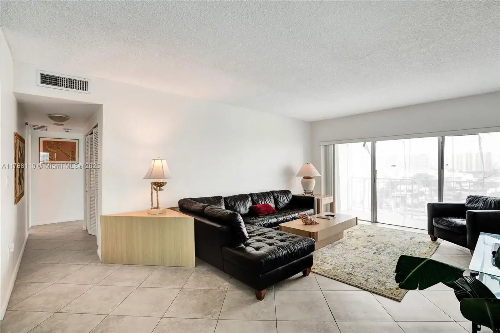 500 Bayview Dr # 931, Sunny Isles Beach FL 33160 photo 5