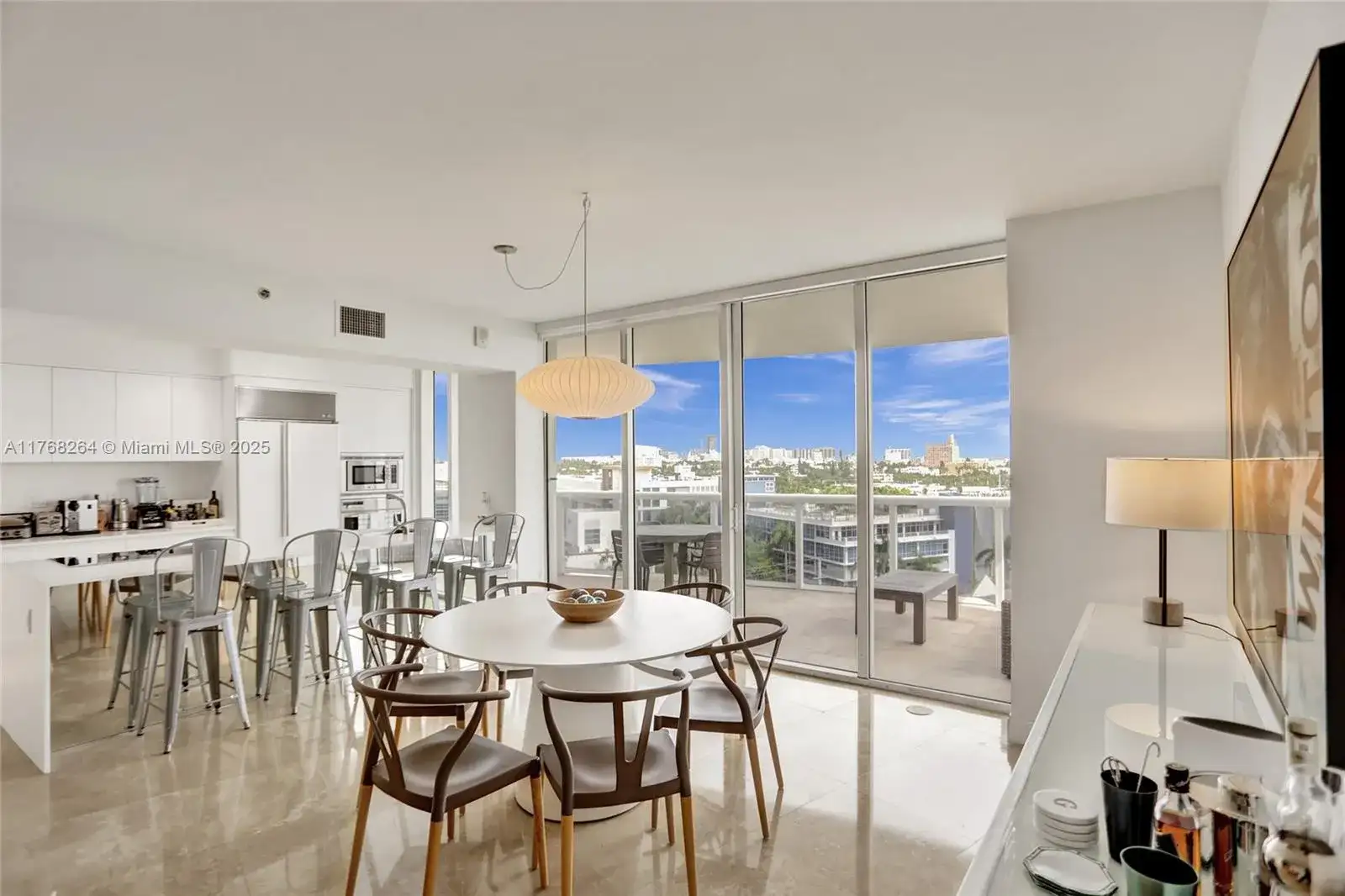 400 Alton Rd # 911, Miami Beach FL 33139 photo 4