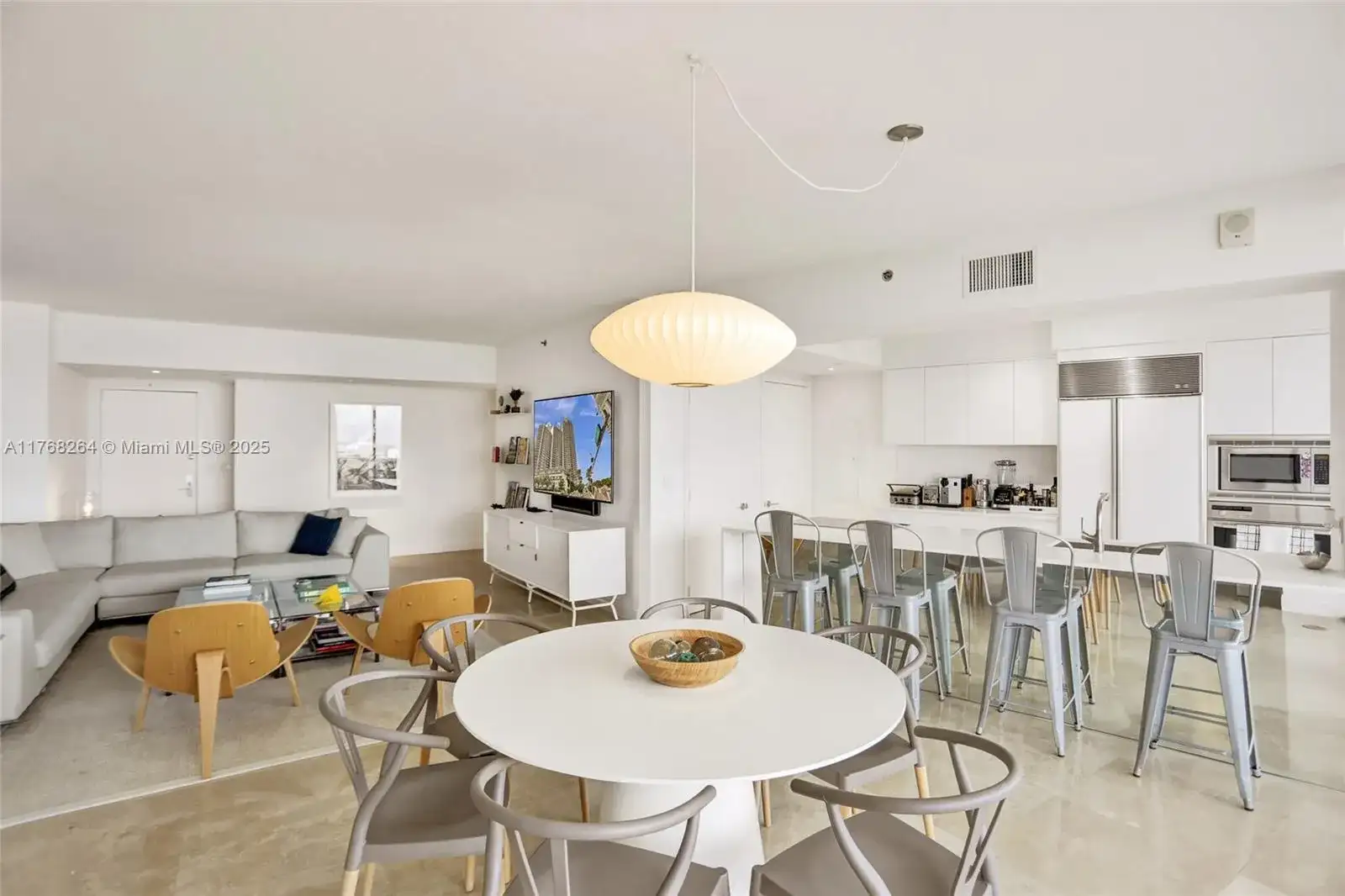 400 Alton Rd # 911, Miami Beach FL 33139 photo 5