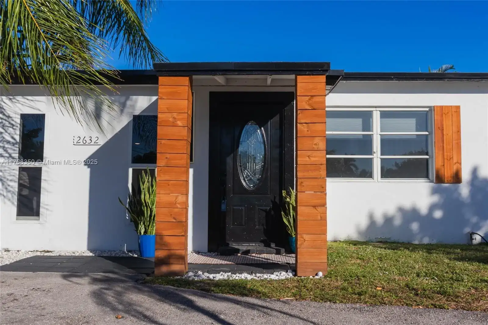 2632 NE 15th Ave, Pompano Beach FL 33064 photo 2